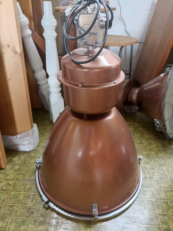 Schnäppchen Original Rund-Industrielampe in verschiedenen Farben