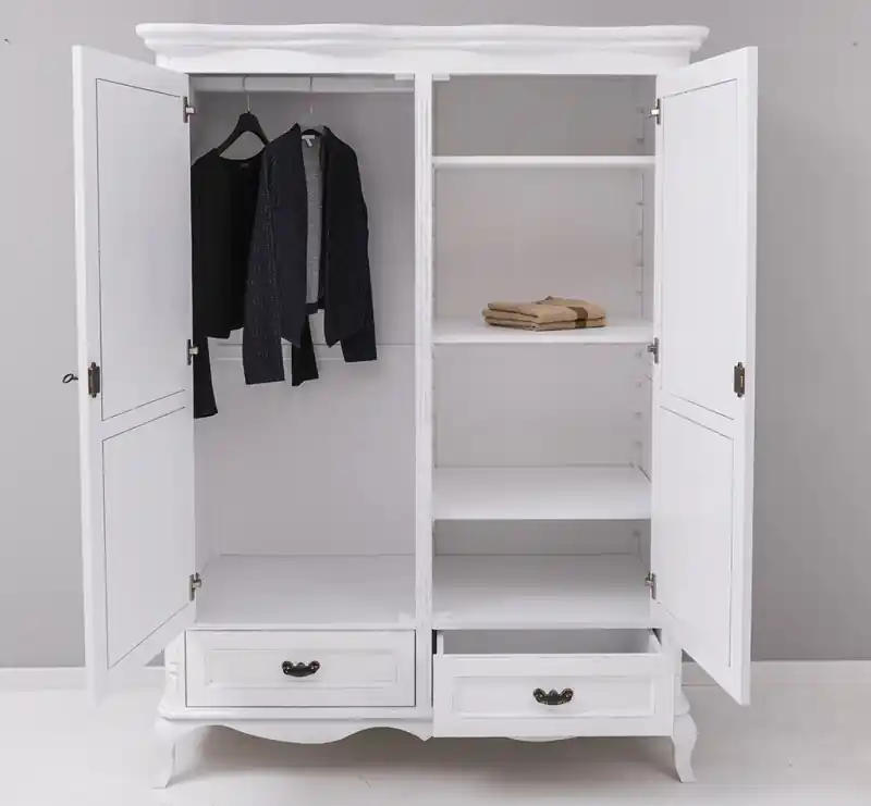 Direktkauf Kleiderschrank im Landhaus Stil