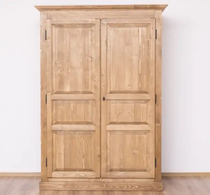 Rabatt Schöner Landhaus Schrank aus Massivholz - mit Innenausbau