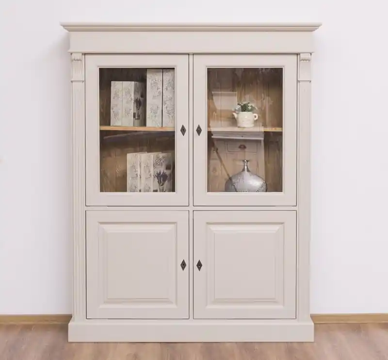 Vielseitige Vitrine 130 cm breit mit 4 Türen - Landhaus Vitrine Markenware