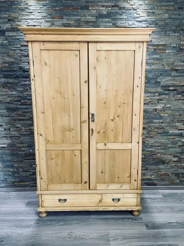 Jugendstil Kleiderschrank antik – aufgearbeitet mit Kleiderstange & Schublade Super-Preis
