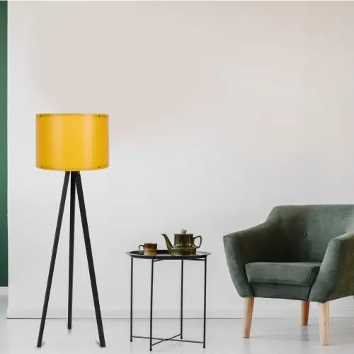 Stehlampe Holz in schwarz mit gelbem Hut Φ38x145 cm Jetzt Bestellen