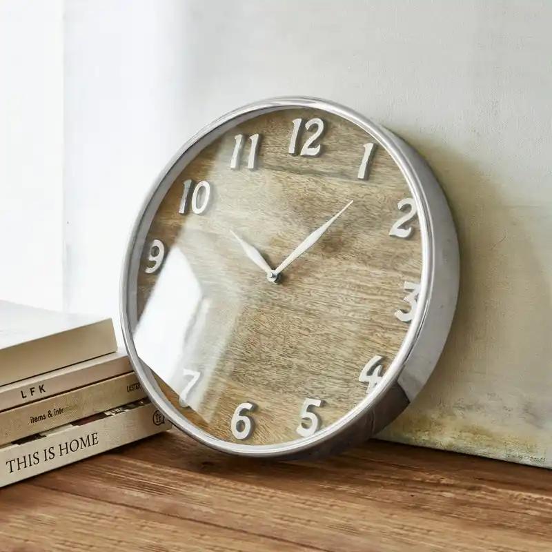 Neu Uhr Wittfield