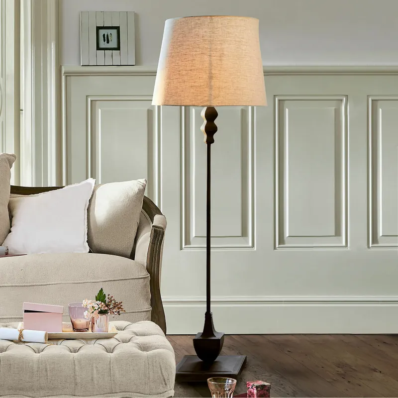 Saisonangebot Stehlampe Nash