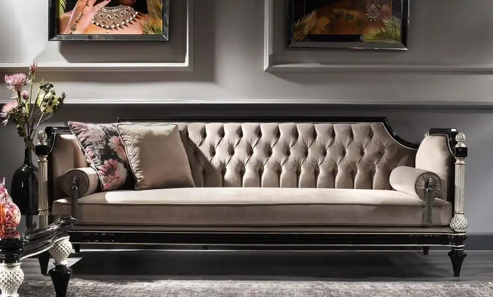 Casa Padrino Luxus Barock Samt Sofa Beige / Schwarz / Silber / Antik Gold 250 x 95 x H. 80 cm - Prunkvolles Wohnzimmer Sofa im Barockstil Direktkauf
