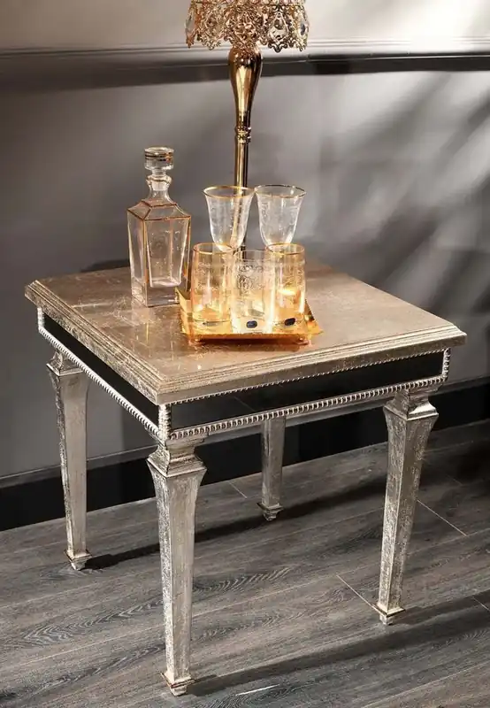 Nur Heute Casa Padrino Luxus Barock Beistelltisch Antik Silber 62 x 62 x H. 60 cm - Edler Massivholz Tisch mit Spiegelglas - Luxus Qualität