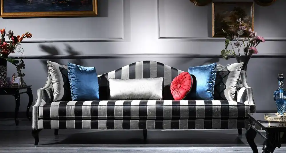 Casa Padrino Luxus Barock Sofa Silber / Schwarz 245 x 92 x H. 93 cm - Gestreiftes Wohnzimmer Sofa - Barockmöbel Saisonangebot