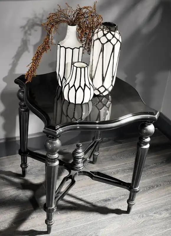 Begrenztes Angebot Casa Padrino Luxus Barock Beistelltisch Schwarz / Silber 57 x 57 x H. 64 cm - Edler Massivholz Tisch - Luxus Qualität - Made in Italy