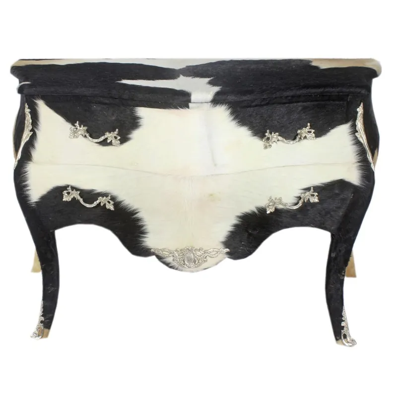 Casa Padrino Barock Kuhfell Kommode Schwarz / Weiß mit silbernen Metallapplikationen 120 cm - Antik Stil Möbel Aktuell