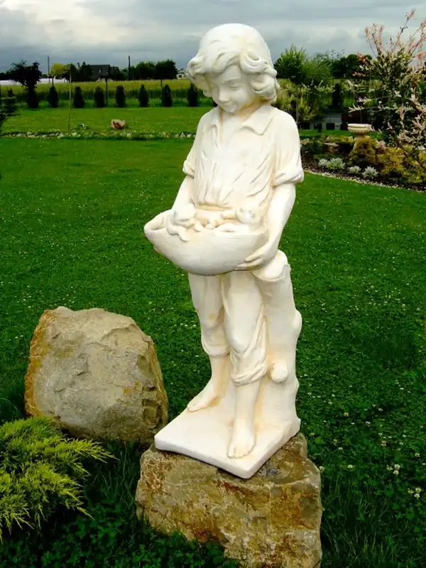 Casa Padrino Jugendstil Skulptur Junge mit Katzenkindern 34 x H 118 cm Antikstil - Barock Gartendeko Expressversand