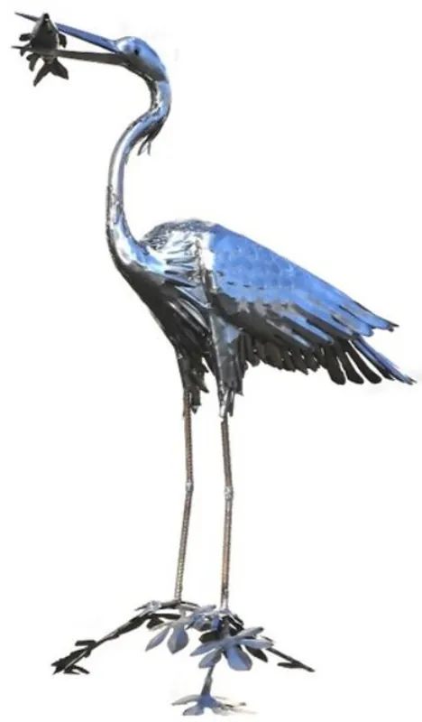 Günstig Casa Padrino Gartendeko Skulptur Reiher Vogel mit Fisch Silber 50 x 105 x H. 110 cm - Elegante Gartendeko Figur - Wetterbeständige Gartenfigur