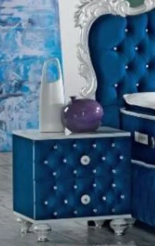 Casa Padrino Barock Nachttisch mit Glitzersteinen und 2 Schubladen Royalblau / Weiß / Silber 50 x 50 x H. 50 cm - Beistelltisch im Barockstil - Barock Schlafzimmer Möbel Wochenendangebot