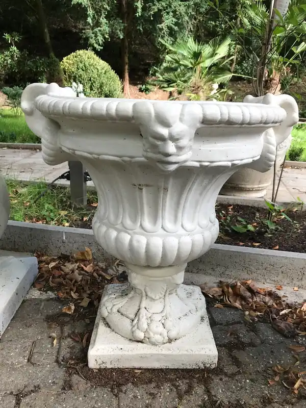 Casa Padrino Barock Blumentopf Ø 73 x H. 70 cm Weiß - Runder Prunkvoller Pflanzentopf im Barockstil - Blumenkübel - Pflanzkübel Markenprodukt