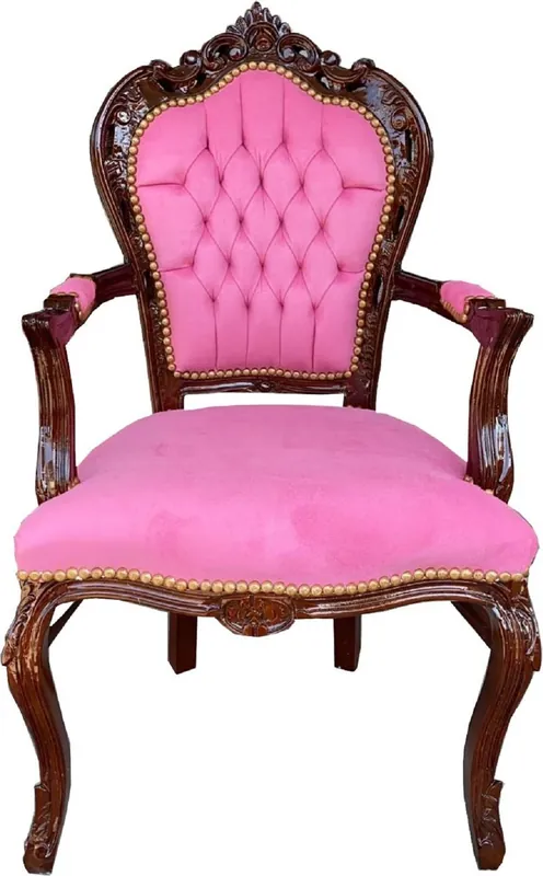 Wochenendangebot Casa Padrino Barock Esszimmerstuhl mit Armlehnen Rosa / Braun 53 x 57 x H. 108 cm - Handgefertigter Antik Stil Massivholz Stuhl mit edlem Samtstoff - Barock Esszimmer Möbel