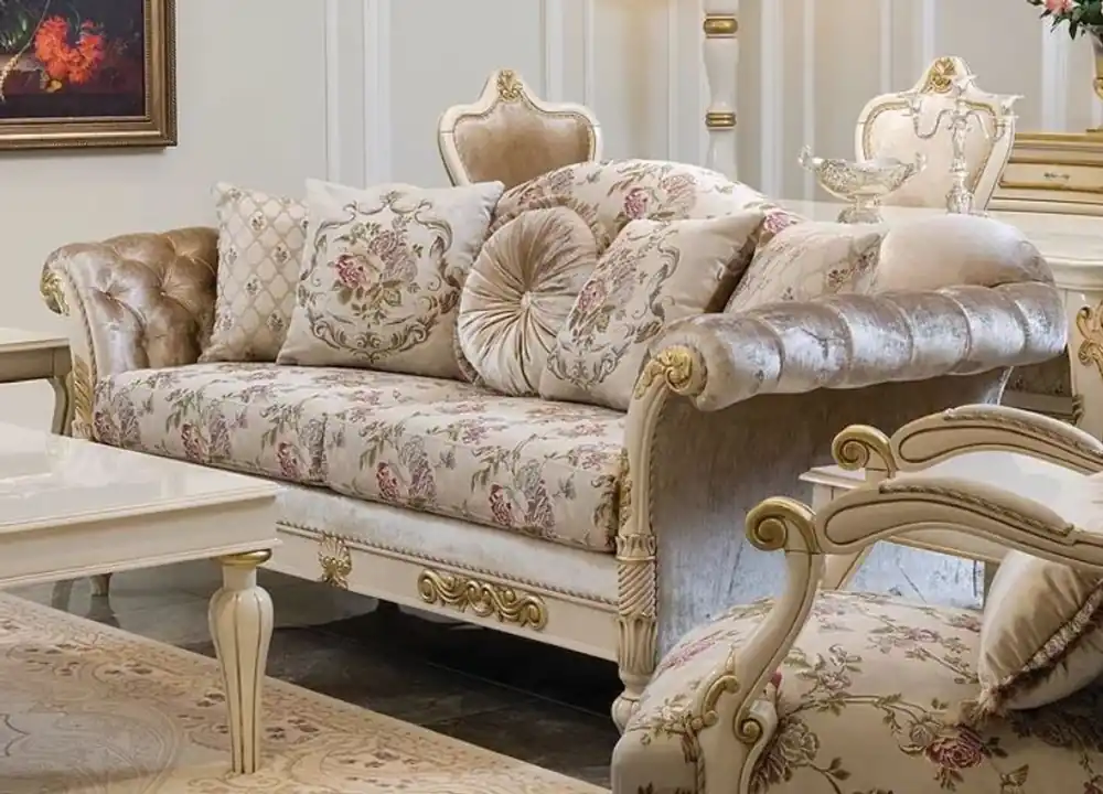 Casa Padrino Luxus Barock Sofa Creme / Rosa / Weiß / Gold 228 x 90 x H. 100 cm - Edles Wohnzimmer Sofa mit Blumenmuster und dekorativen Kissen - Barock Wohnzimmer Möbel Angebot