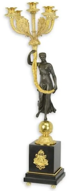 Neu Im Sortiment Casa Padrino Barock Kerzenhalter mit dekorativer Bronzefigur und Marmorsockel 26,5 x 26,5 x H. 68,5 cm - Eleganter 5 flammiger Kerzenständer - Deko Accessoires im Barockstil
