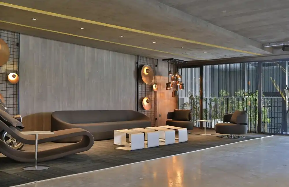 Casa Padrino Designer Sofa Grau 315 x 82 x H. 70 cm - Wohnzimmer Sofa - Loft Sofa - Hotel Sofa - Lobby Sofa - Luxus Qualität Letzte Chance