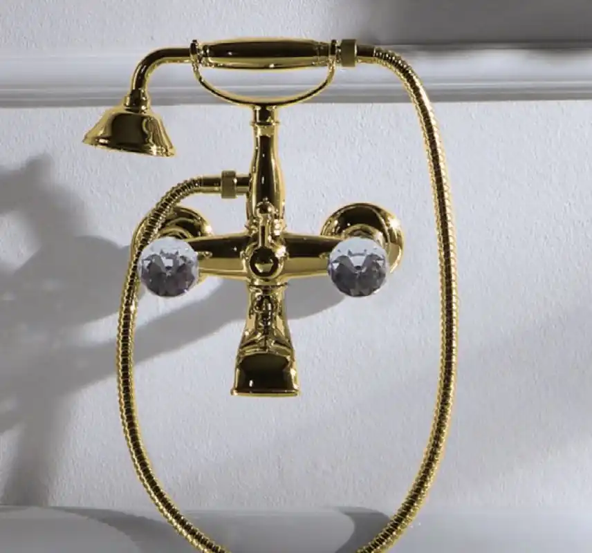 Casa Padrino Luxus Jugendstil Badarmatur mit Schlauch und Handbrause Gold - Badewannen Armatur mit Swarovski Kristallglas - Nostalgisches Bad Zubehör - Wannenbatterie Saisonangebot