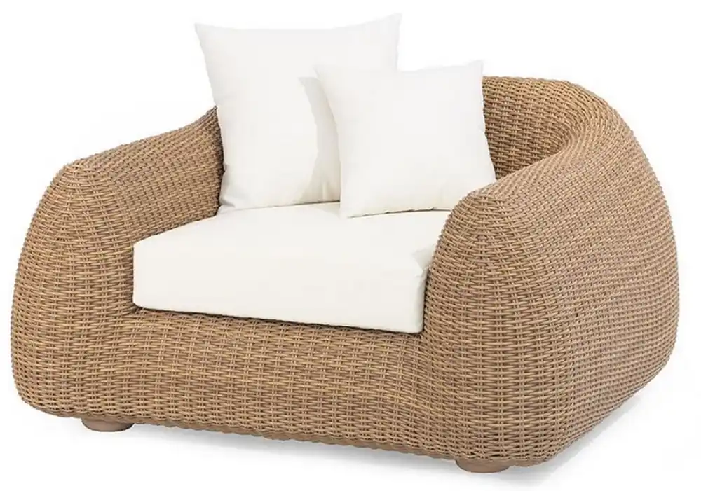 Casa Padrino Luxus Gartensessel Naturfarben / Weiß 128 x 118 x H. 72 cm - Handgewebter Wetterbeständiger Sessel - Garten Terrassen Sessel Möbel - Luxus Qualität Neuheit
