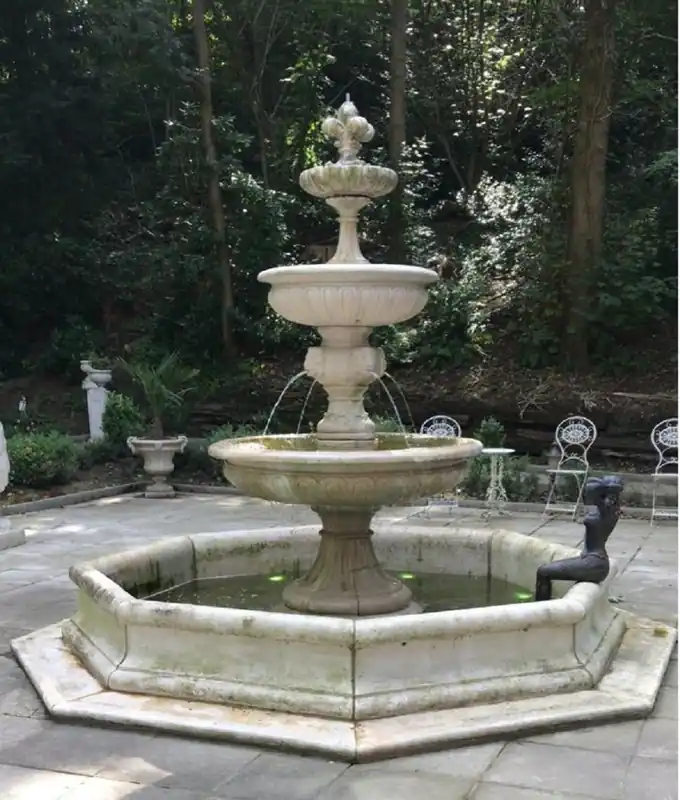Casa Padrino Barock Springbrunnen mit Umrandung Grau Ø 350 x H. 280 cm - Gartenbrunnen - Gartendeko Brunnen - Prunkvolle Barock Garten Deko Accessoires Zertifiziert