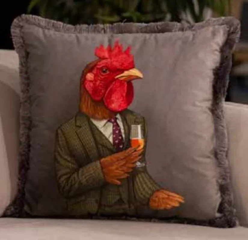 Preisreduziert Casa Padrino Luxus Deko Kissen Gentleman Gockel Hahn Grau / Mehrfarbig 45 x 45 cm - Bedrucktes Samt Kissen mit Fransen - Luxus Qualität
