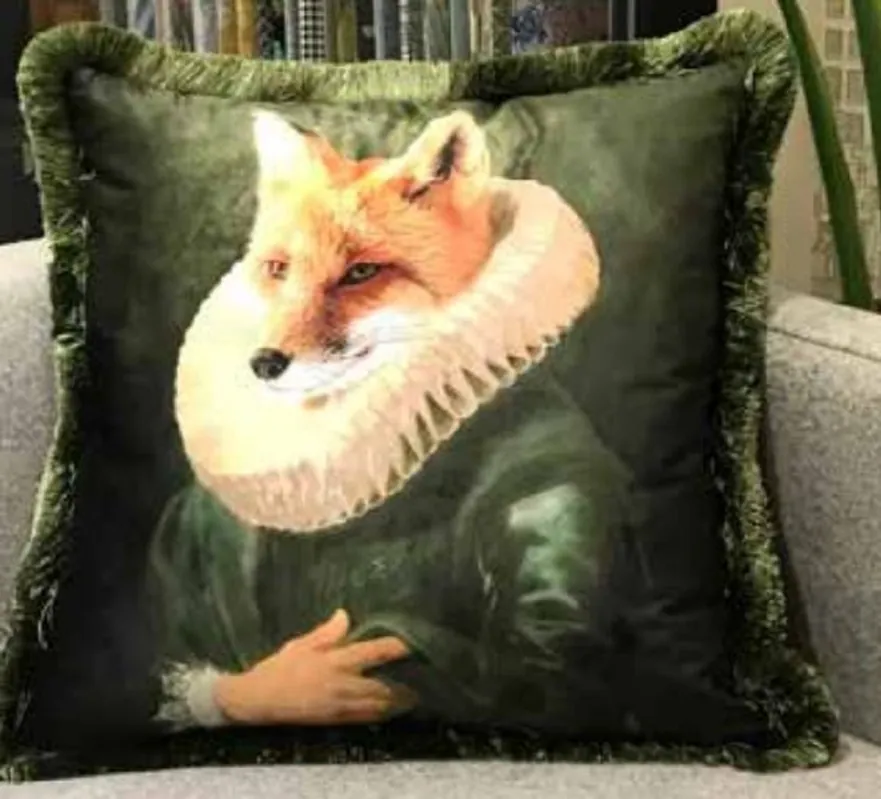 Bestpreis Casa Padrino Luxus Deko Kissen Sir Fuchs Grün / Mehrfarbig 45 x 45 cm - Bedrucktes Samt Kissen mit Fransen - Luxus Qualität