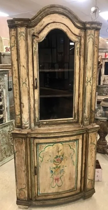 Preisreduziert Casa Padrino Landhausstil Eckschrank Vintage Handbemalt 95 x 65 x H. 200 cm - Massivholz Schrank mit 2 Türen - Küchenschrank - Landhausstil Möbel Schrank Ecke