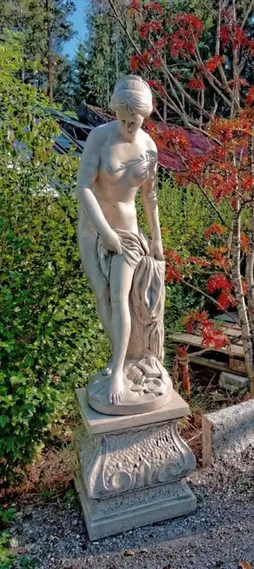 Casa Padrino Jugendstil Gartendeko Skulptur mit Sockel Grau H. 163 cm - Garten Deko Figur - Garten & Terrassen Deko Accessoires Preiswert