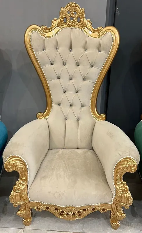 Mega-Angebot Casa Padrino Barock Thron Sessel mit edlem Samtstoff und Glitzersteinen Beige / Gold - Handgefertigter Königssessel im Barockstil - Prunkvoller Hochzeitssessel - Barock Riesensessel - Barock Möbel