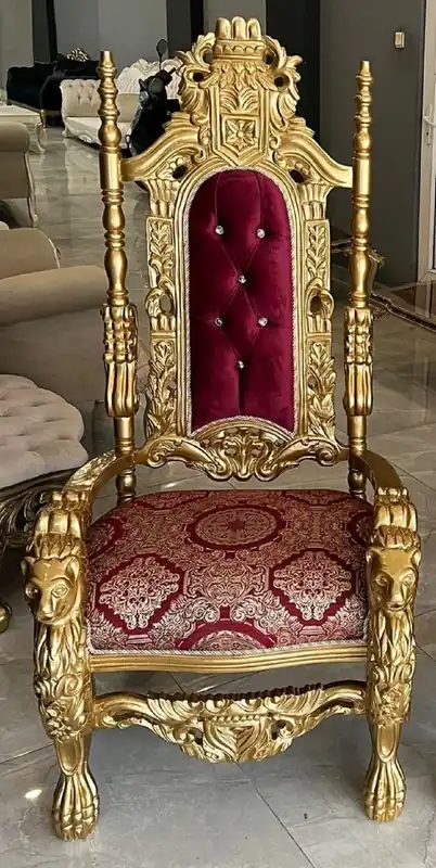Casa Padrino Barock Thron Sessel mit Glitzersteinen und edlem Samtstoff Bordeauxrot / Gold - Prunkvoller Barockstil Königssessel - Barockstil Hochzeitssessel - Barock Riesensessel - Barock Möbel Jetzt Bestellen