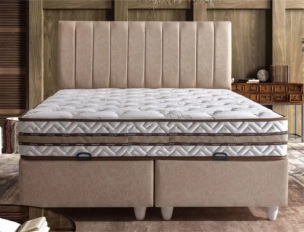 Casa Padrino Luxus Doppelbett Beige / Weiß - Verschiedene Größen - Massivholz Bett mit Kopfteil und Matratze - Schlafzimmer Möbel - Hotel Möbel - Luxus Möbel Sonderaktion