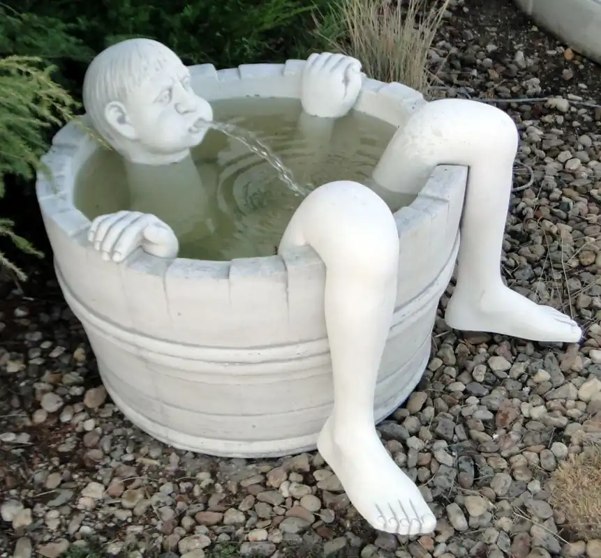 Preiswert Casa Padrino Luxus Garten Deko Springbrunnen Weißgrau Ø 74 x H. 56 cm - Beton Gartenbrunnen - Stein Brunnen mit Wasserspeier Skulptur - Garten Deko Accessoires