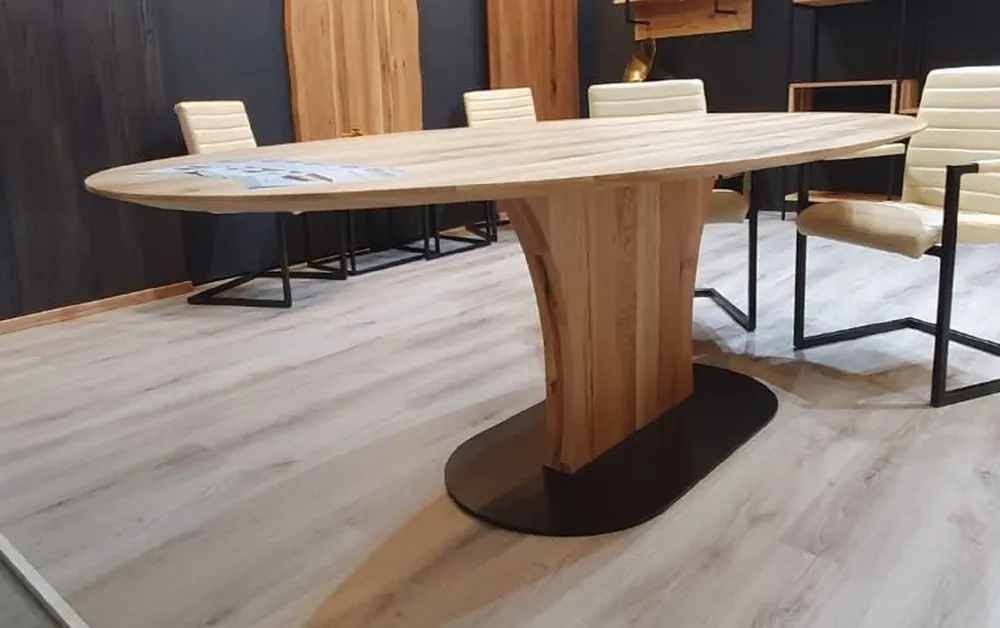 Casa Padrino Luxus Esstisch Naturfarben / Schwarz 240 x 120 x H. 77 cm - Ovaler Massivholz Küchentisch - Massivholz Möbel - Esszimmer Möbel - Luxus Möbel - Luxus Einrichtung Neu