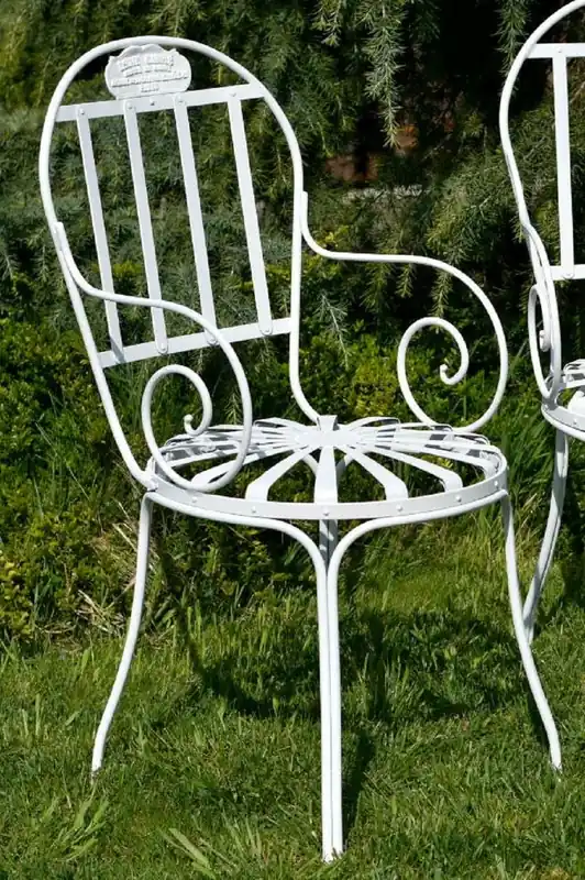 Casa Padrino Jugendstil Garten Stuhl Weiß 47 x 47 x H. 94 cm - Handgefertigter Schmiedeeisen Stuhl mit Armlehnen - Nostalgische Schmiedeeisen Garten & Terrassen Möbel Preiswert