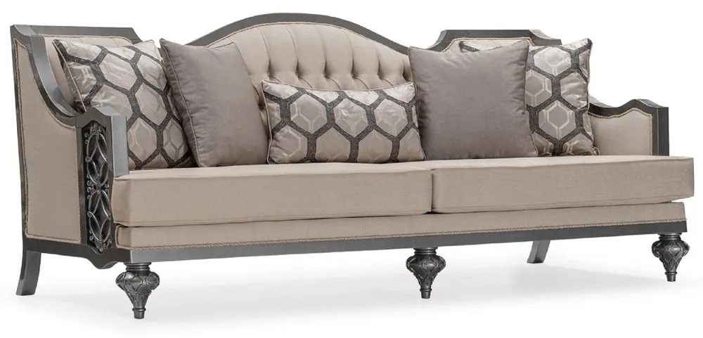 Casa Padrino Luxus Barock Wohnzimmer Sofa Beige / Grau - Handgefertigtes Barockstil Sofa mit dekorativen Kissen - Luxus Wohnzimmer Möbel im Barockstil - Barock Möbel Preisreduziert