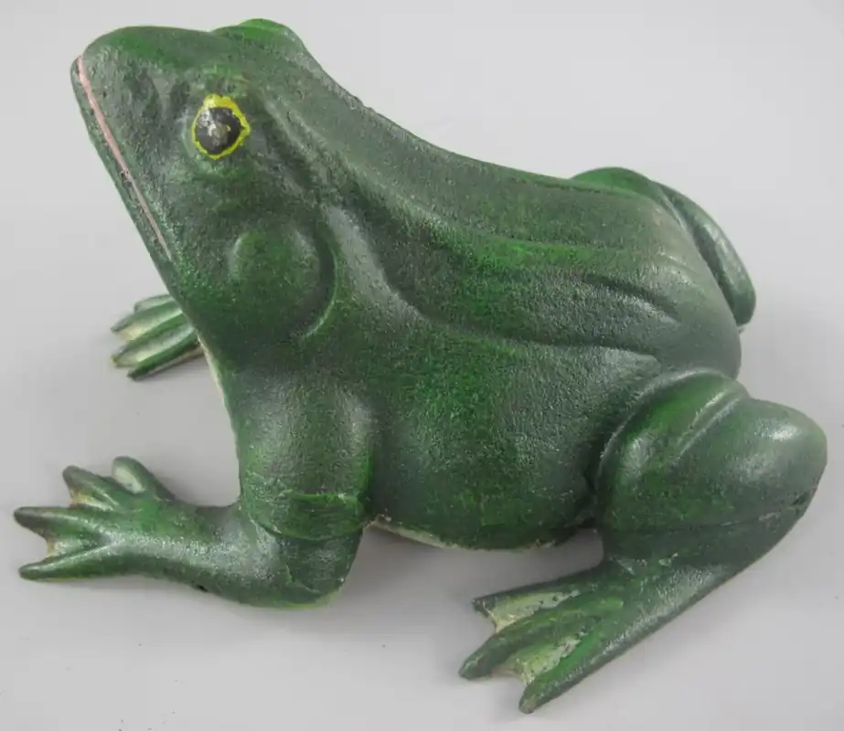 Casa Padrino Deko Skulptur Frosch Grün 18 x 16 x H. 11 cm - Dekorative Metall Figur - Garten Skulptur - Terassen Skulptur - Garten & Terassen Deko Accessoires Top-Seller