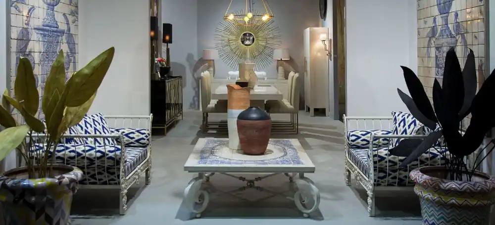 Ausverkauf Casa Padrino Luxus Barock Schmiedeeisen Möbel Set Weiß / Blau / Gold - 2 Luxus Sessel & 1 Luxus Couchtisch - Wohnzimmer Möbel - Garten Möbel - Hotel Möbel - Luxus Barock Möbel