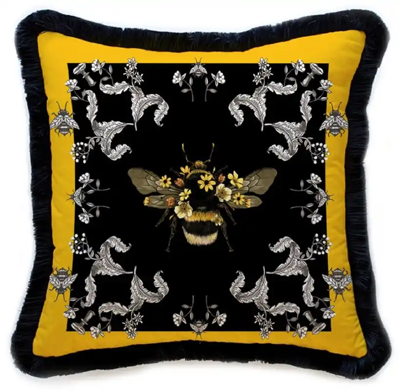 Markenprodukt Casa Padrino Luxus Deko Kissen Hummel & Blumen Mehrfarbig / Schwarz 45 x 45 cm - Bedrucktes Samt Kissen mit Fransen - Luxus Deko Accessoires