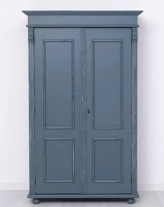 Bestpreis Casa Padrino Landhausstil Shabby Chic Kleiderschrank Antik Blau 110 x 58 x H. 180 cm - Massivholz Schlafzimmerschrank mit 2 Türen - Schlafzimmer Möbel - Shabby Chic Möbel - Landhausstil Möbel