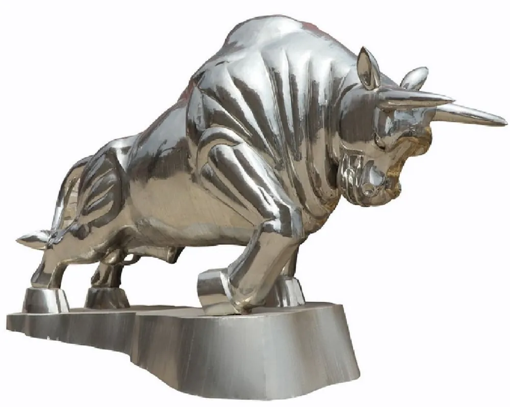 Casa Padrino Luxus XXL Garten Deko Skulptur Stier Silber H. 240 cm - Riesige XXL Garten Deko Edelstahl Figur - XXL Edelstahl Tierfigur - XXL Edelstahl Garten Skulpturen Top-Preis