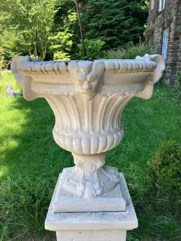 Expressversand Casa Padrino Barock Garten Deko Blumentopf Weiß 73 x 67 x H. 70 cm - Prunkvoller Pflanzentopf im Barockstil - Barock Garten Deko - Barock Terrassen Deko - Barock Deko Accessoires