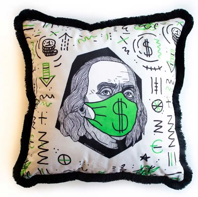 Casa Padrino Luxus Deko Kissen Weiß / Grün / Schwarz 45 x 45 cm - Bedrucktes Samt Kissen mit Fransen - Luxus Deko Accessoires Echt