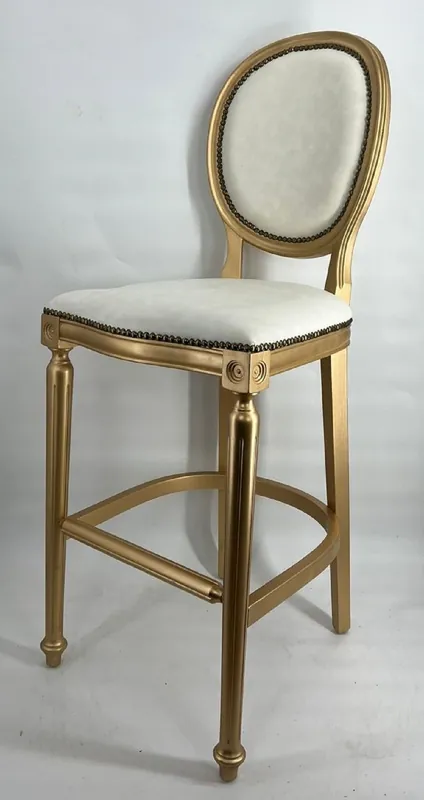 Casa Padrino Barock Barstuhl Hellgrau / Gold - Handgefertigter Massivholz Barhocker mit edlem Samtstoff - Barock Bar Möbel - Edel & Prunkvoll Neu Im Sortiment