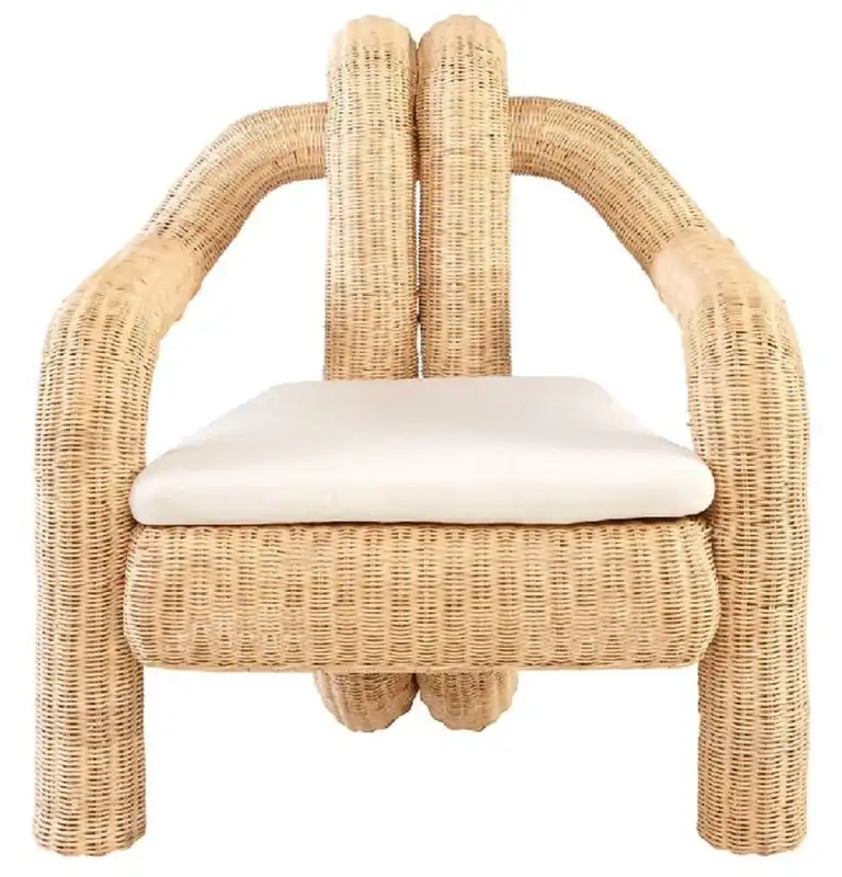 Casa Padrino Luxus Rattan Sessel mit Kissen Naturfarben 82,5 x 92 H. 95 cm - Wohnzimmer Sessel - Hotel Sessel - Wohnzimmer Möbel - Hotel Möbel - Luxus Möbel - Rattan Möbel Bestpreis