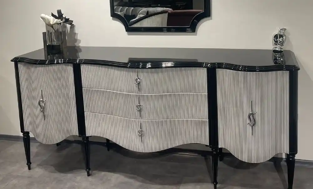 Letzte Chance Casa Padrino Luxus Barock Sideboard Schwarz / Grau / Silber - Barockstil Massivholz Schrank mit 2 Türen und 3 Schubladen - Luxus Möbel im Barockstil - Barock Möbel - Edel & Prunkvoll