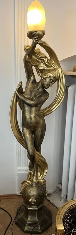 Solange Der Vorrat Reicht Casa Padrino Jugendstil Stehleuchte Frau Antik Gold H. 180 cm - Prunkvolle Kunstharz Skulptur mit Lampe - Barock & Jugendstil Stehleuhten