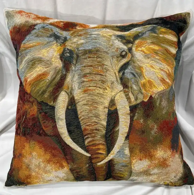 Direktkauf Casa Padrino Luxus Deko Kissen Elefant Mehrfarbig 45 x 45 cm - Bedrucktes Zierkissen mit edlem Gobelin Stoff - Luxus Deko Accessoires