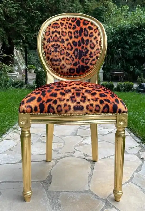 Casa Padrino Luxus Barock Esszimmer Stuhl Leopard / Gold - Handgefertigter Barockstil Stuhl mit edlem Kunstfell - Esszimmer Möbel im Barockstil - Barock Möbel - Barock Einrichtung Preiswert