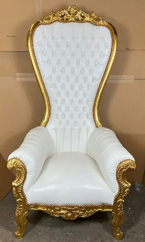 Nur Für Kurze Zeit Casa Padrino Barock Thron Sessel mit Kunstleder Weiß / Gold - Prunkvoller Königssessel - Handgefertigter Hochzeitssessel - Barock Riesensessel - Barock Möbel