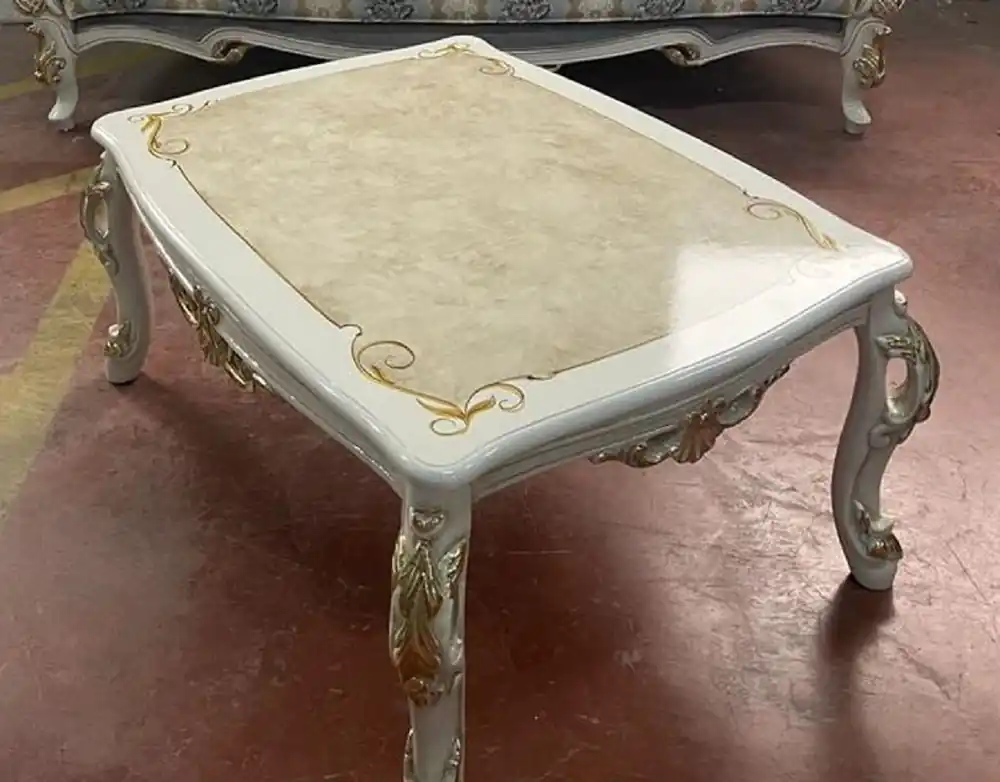 Echt Casa Padrino Luxus Barock Massivholz Couchtisch Weiß / Beige / Gold - Handgefertigter Wohnzimmertisch im Barockstil - Barock Wohnzimmer Möbel - Edel & Prunkvoll
